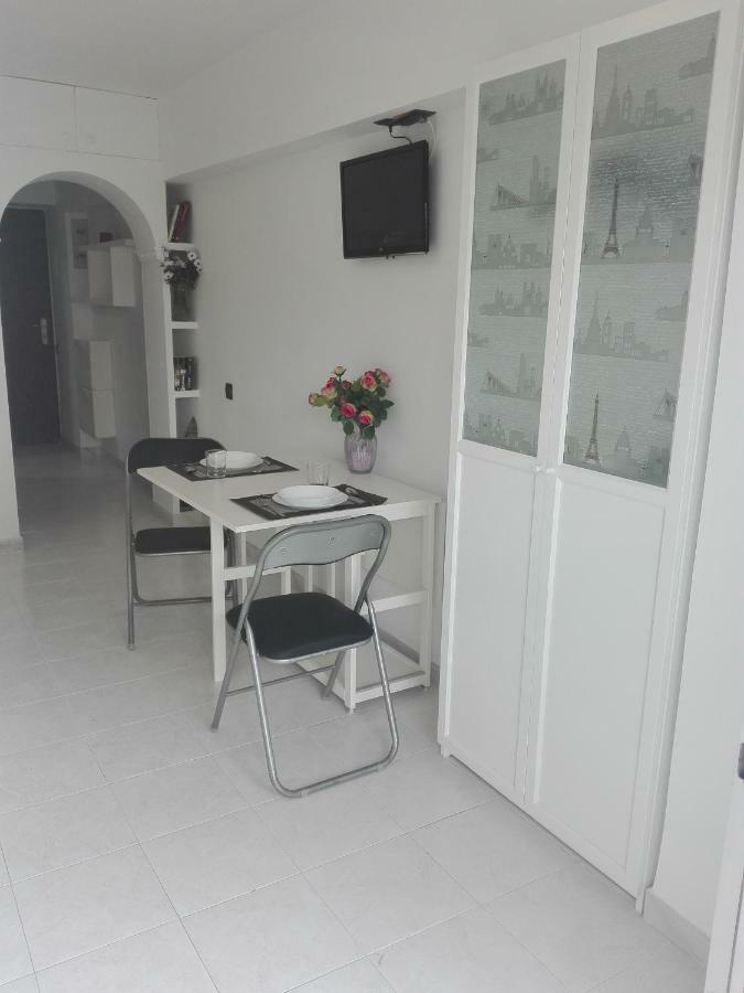 Estudio Sagitario Benalmádena Esterno foto
