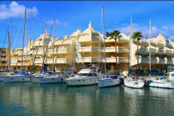 Estudio Sagitario Benalmádena Esterno foto
