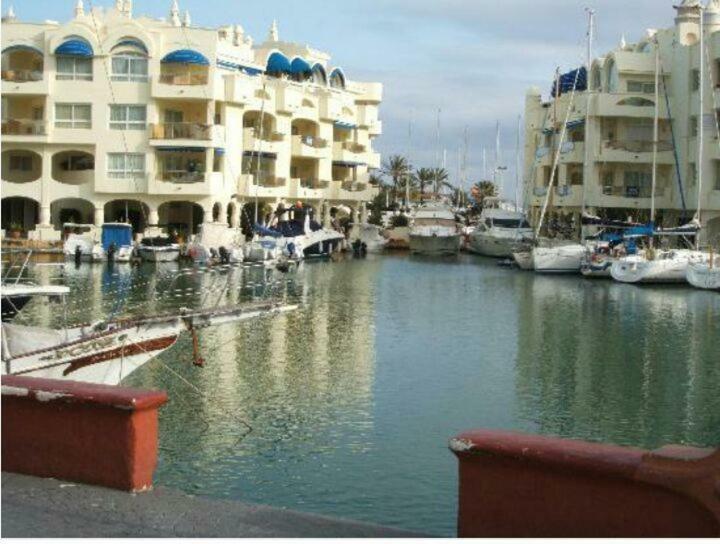 Estudio Sagitario Benalmádena Esterno foto